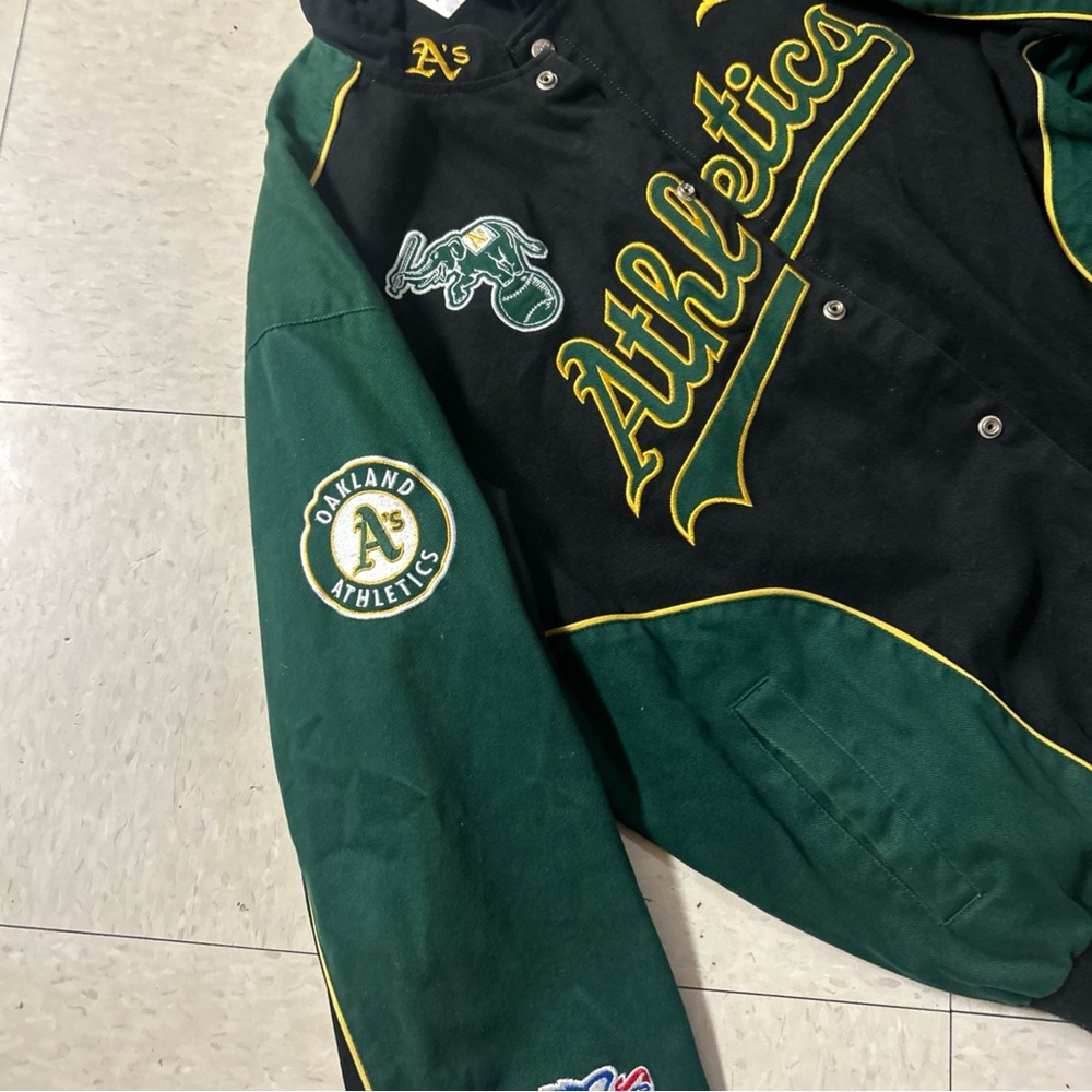 Genuine Merchandise Oakland A's Green and Black Varsity Bomber Jacket - Picture 3 of 13